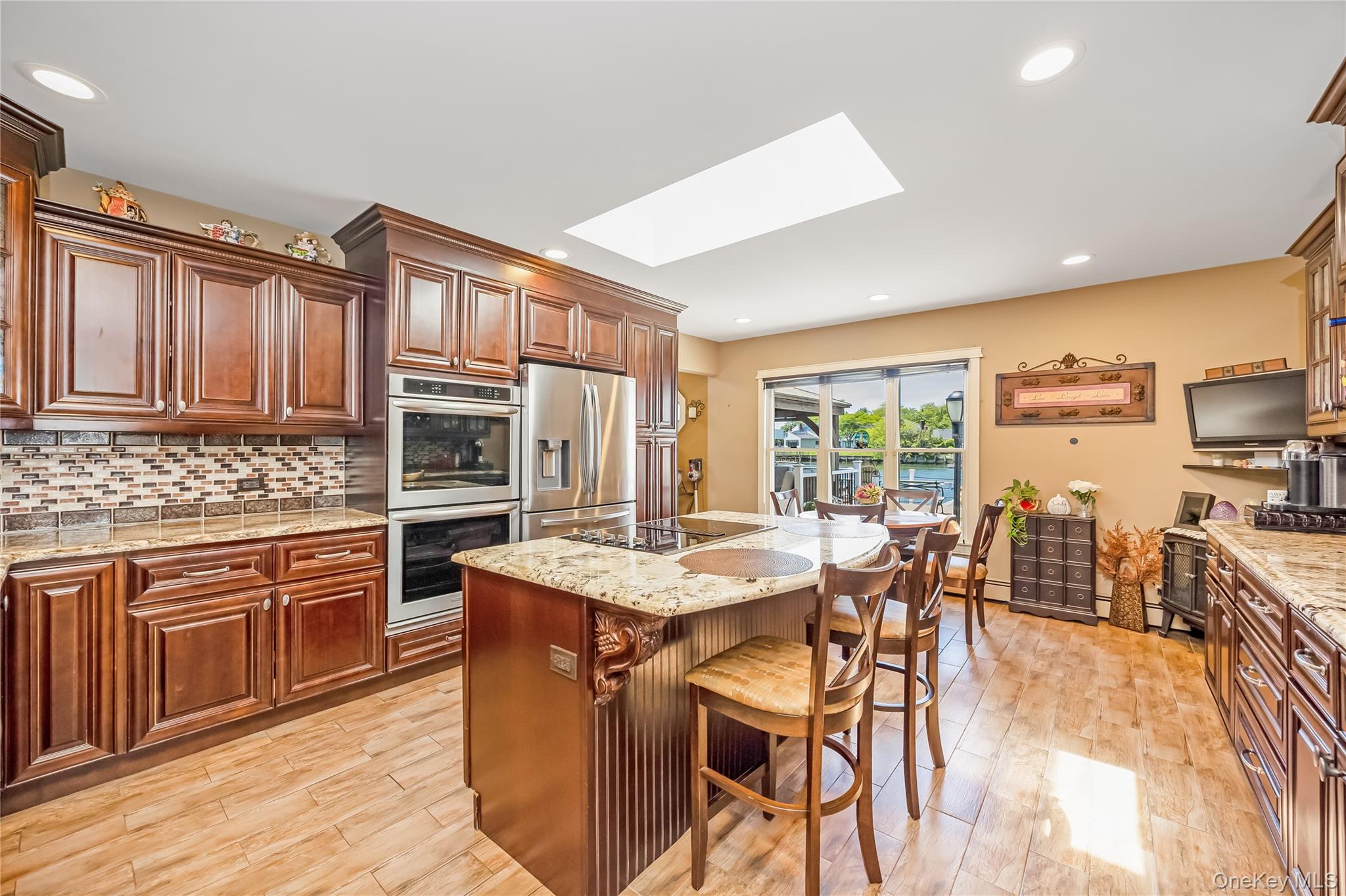 71 Seawane Road Property Photo 2