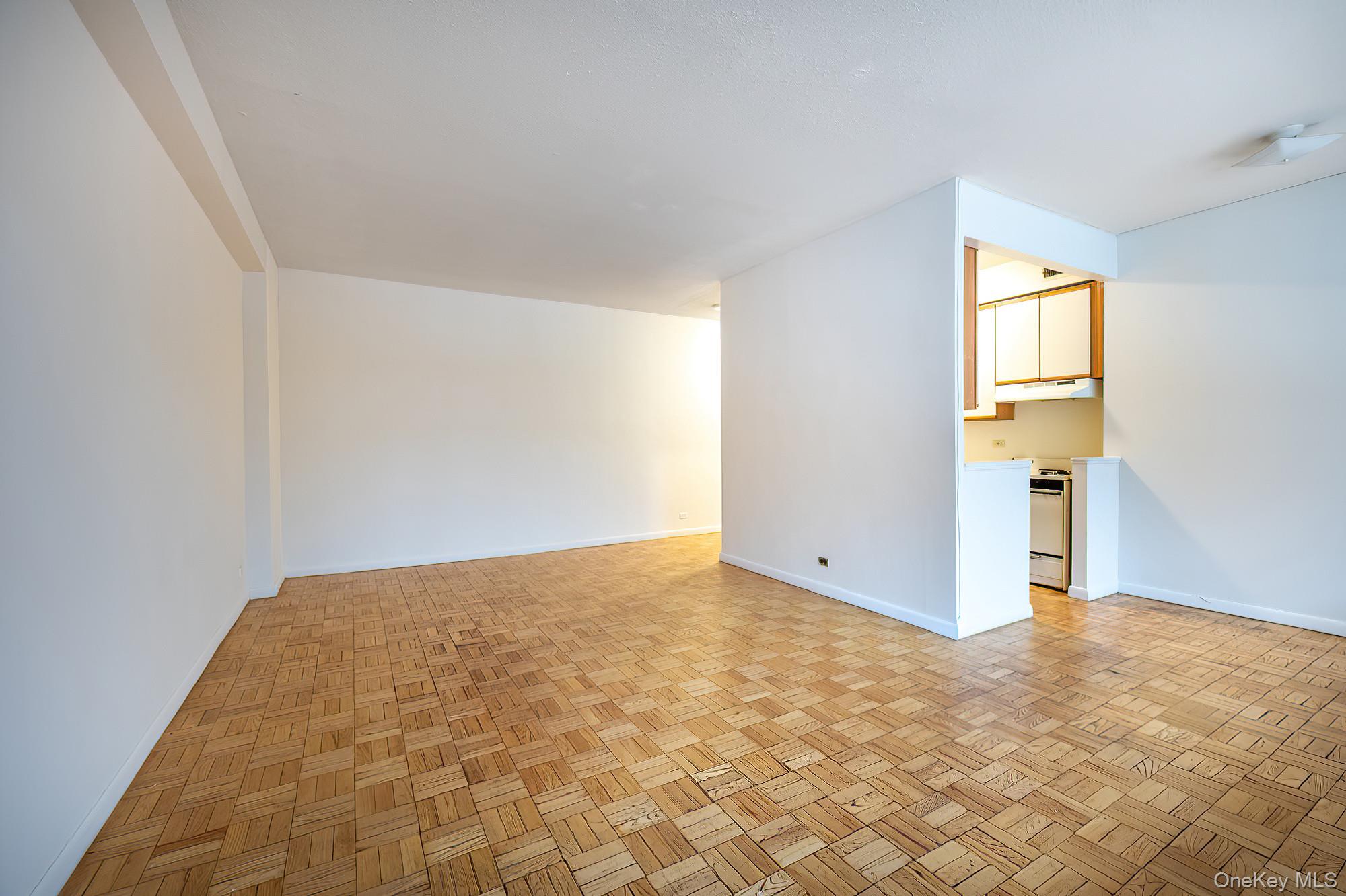 2727 Palisade Avenue 5a Property Photo 5