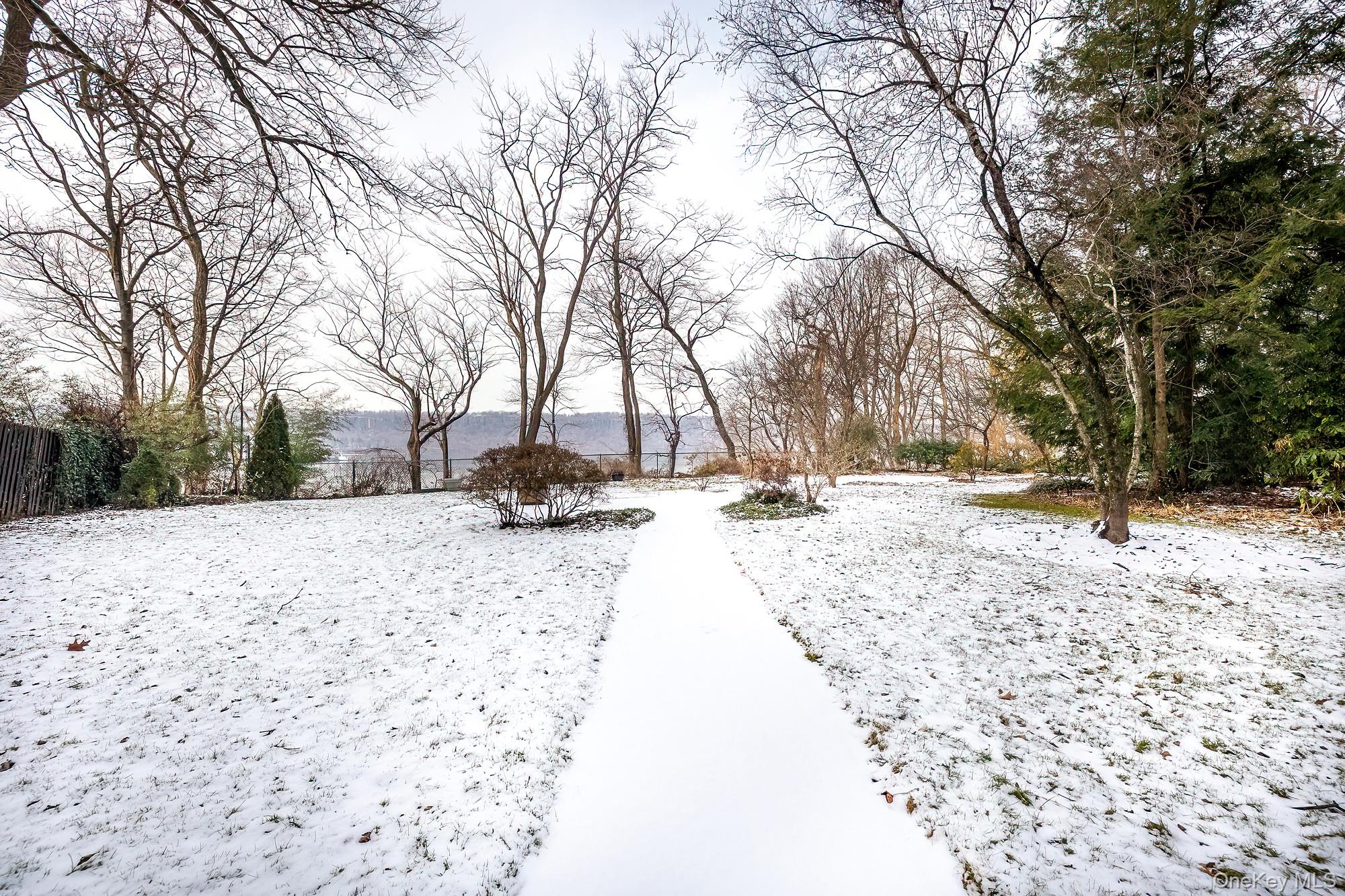 2727 Palisade Avenue 5a Property Photo 31