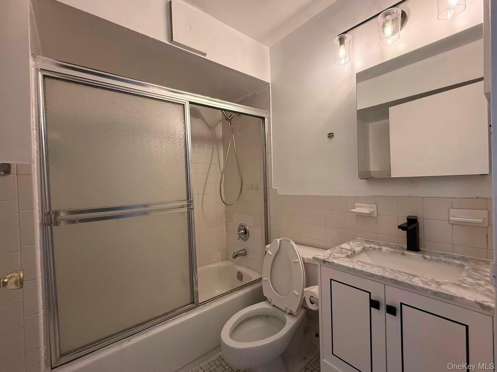 136-24 Maple Avenue 3b Property Photo 5