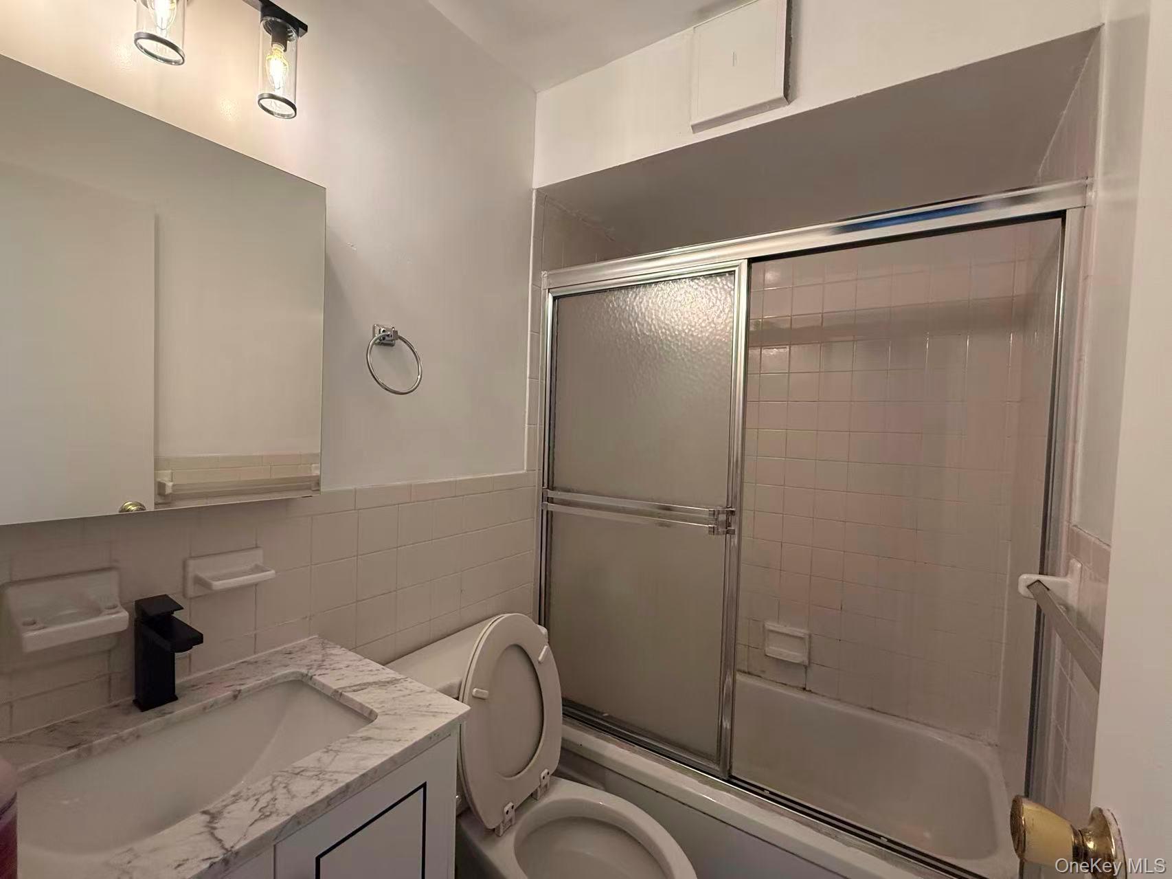 136-24 Maple Avenue 3b Property Photo 7