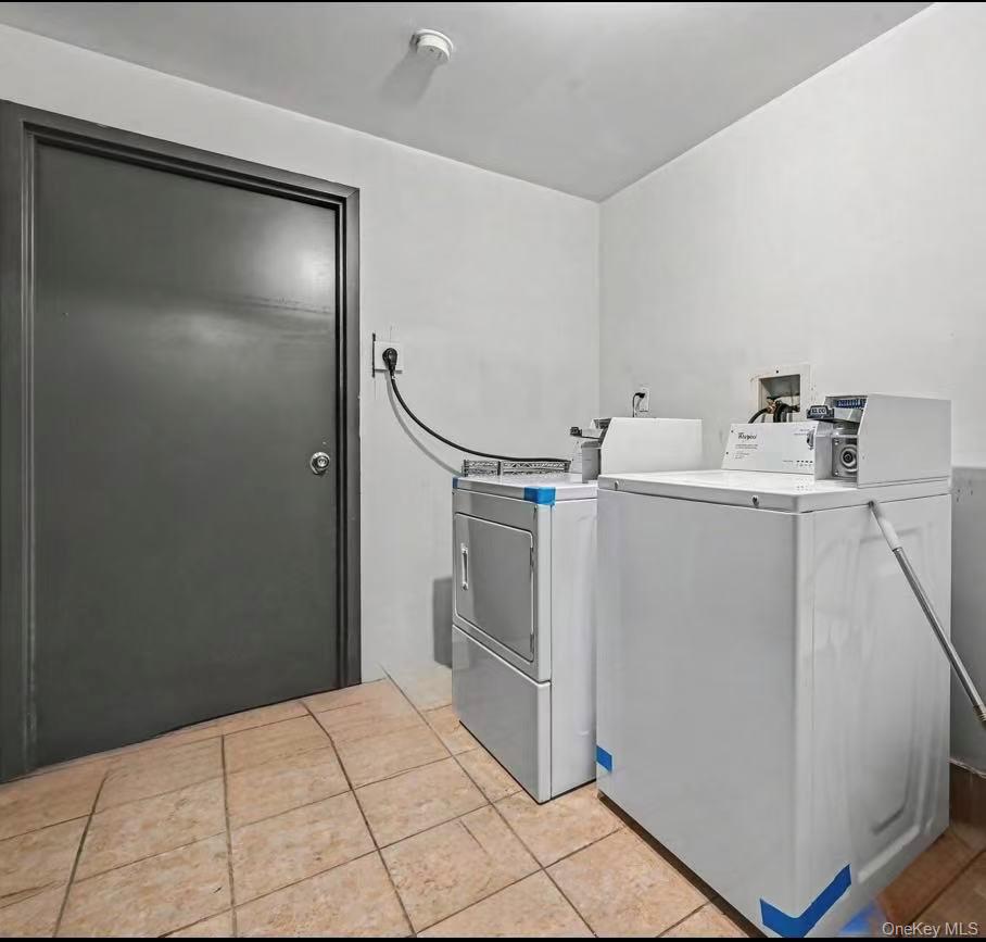 8409 Queens Boulevard 4b Property Photo 9
