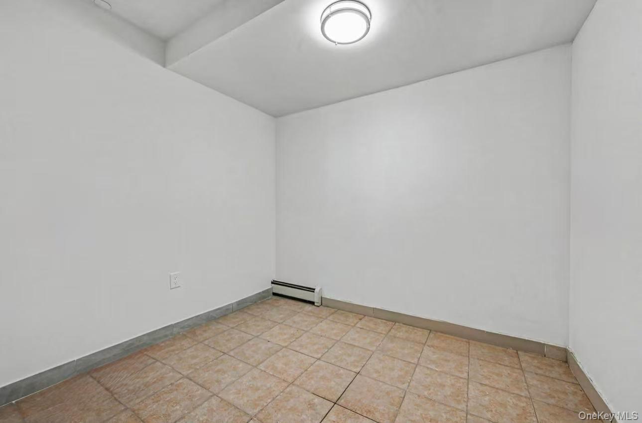 8409 Queens Boulevard 4b Property Photo 10