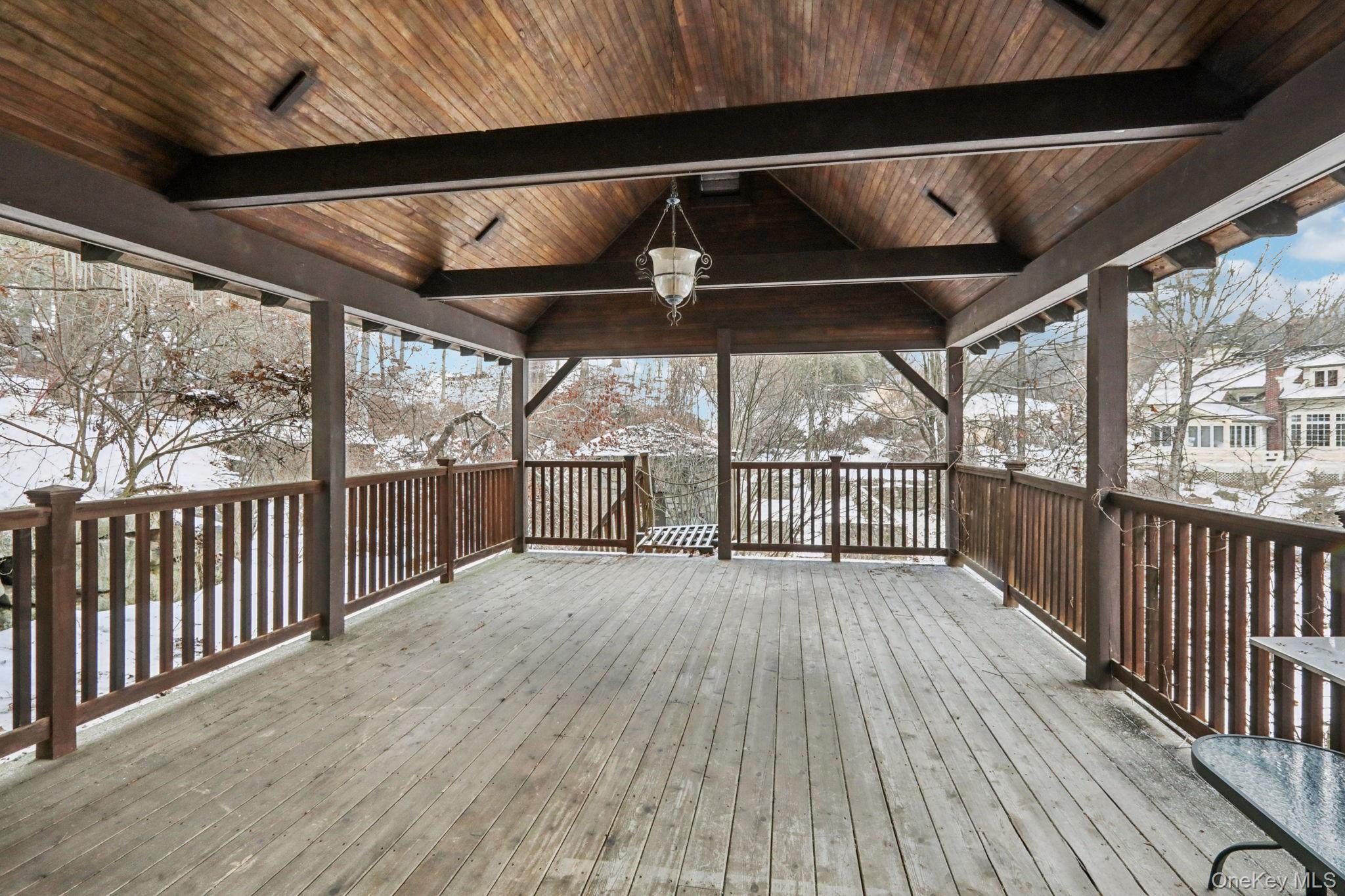 32 E Lake Stable Road Property Photo 44