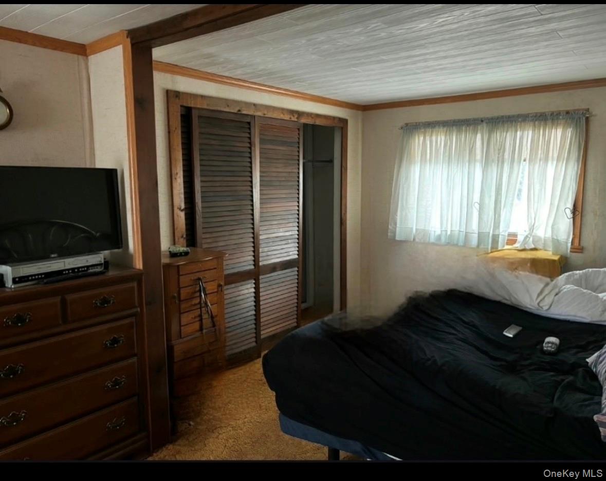 33 Lakewood Avenue Property Photo 6