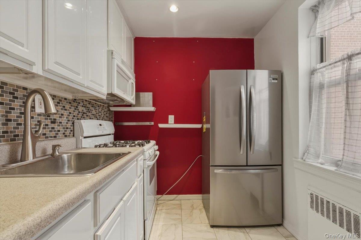 485 Bronx River Road A23 Property Photo 6
