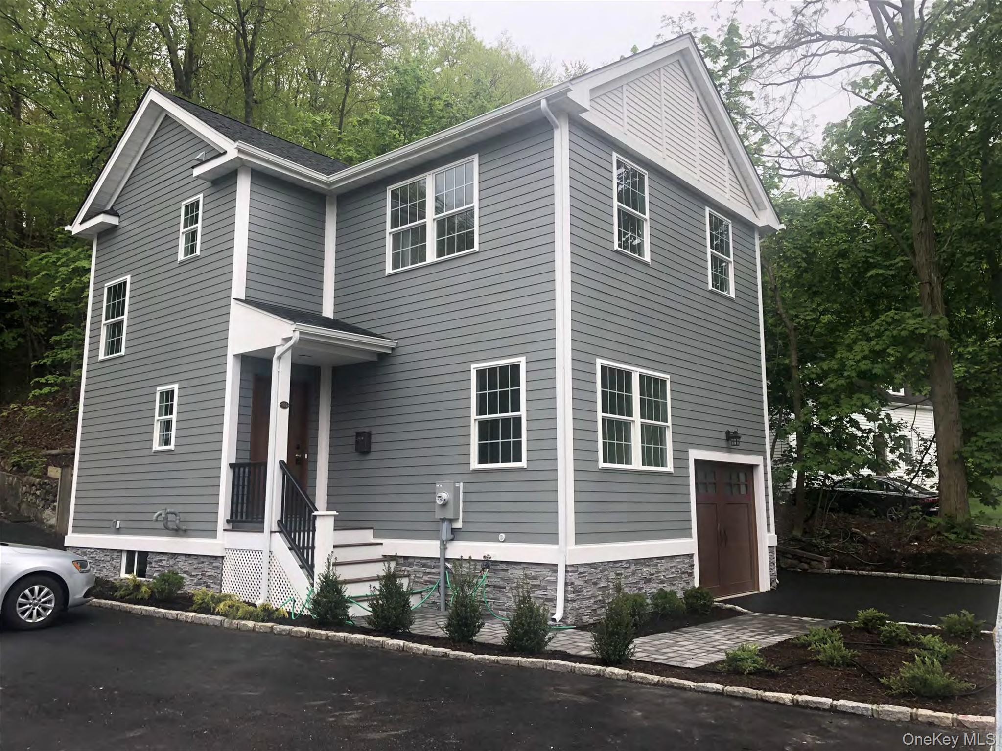 105 Liberty Avenue Property Photo 3