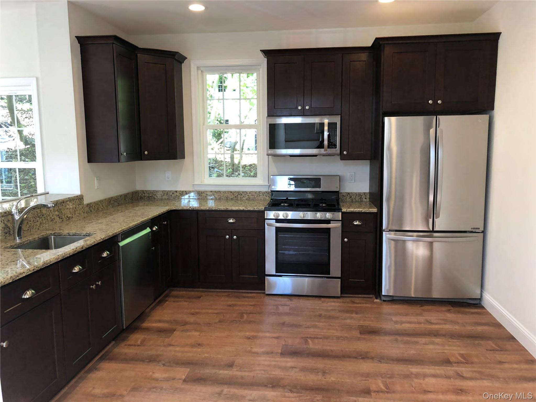 105 Liberty Avenue Property Photo 16