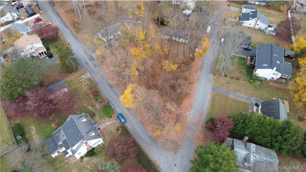 14 Hawthorne Road Property Photo 5