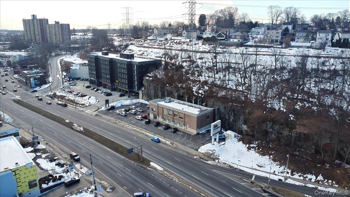 1981 Central Park Avenue Property Photo 50