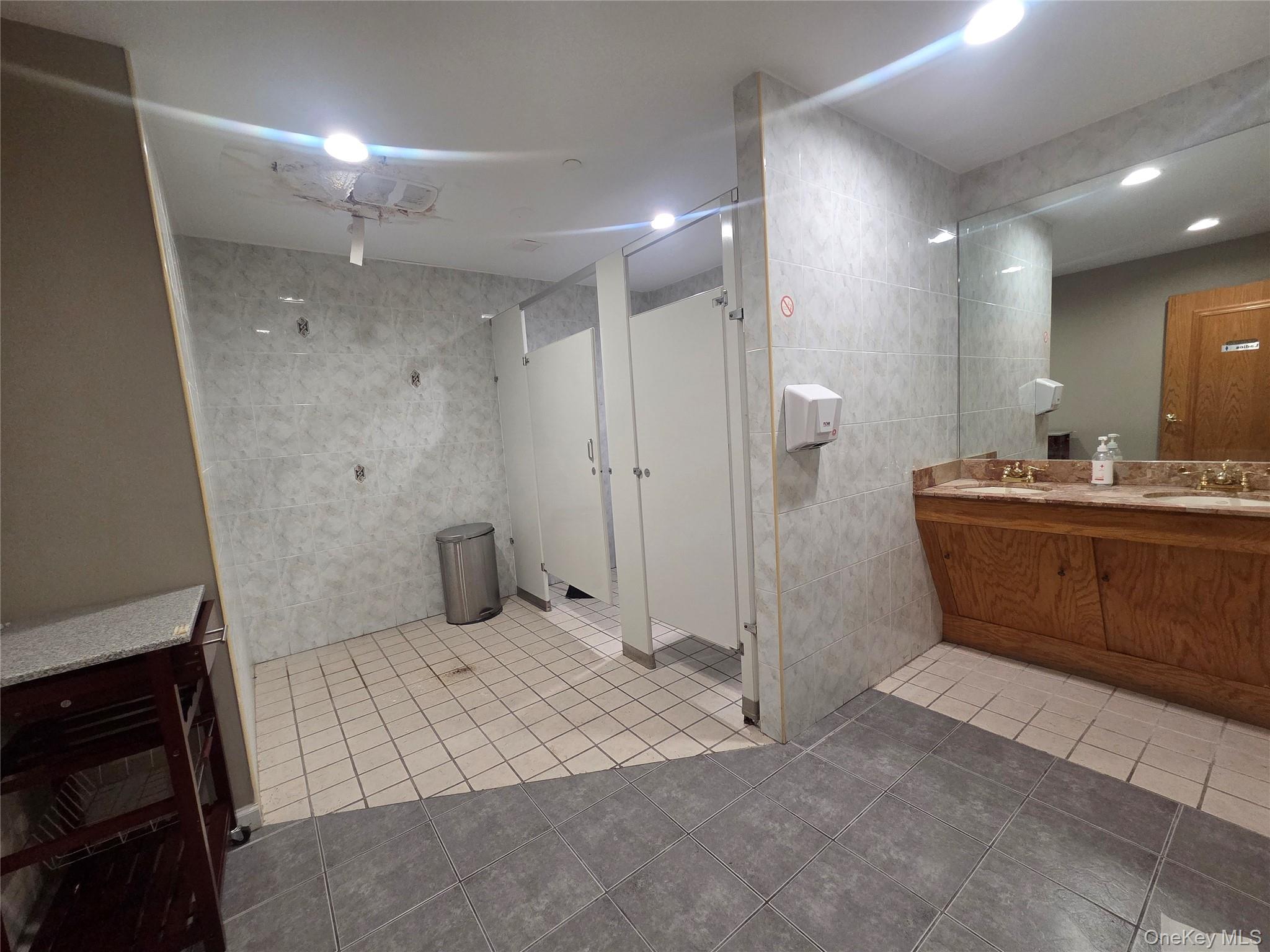 167-17 Northern Boulevard Property Photo 13