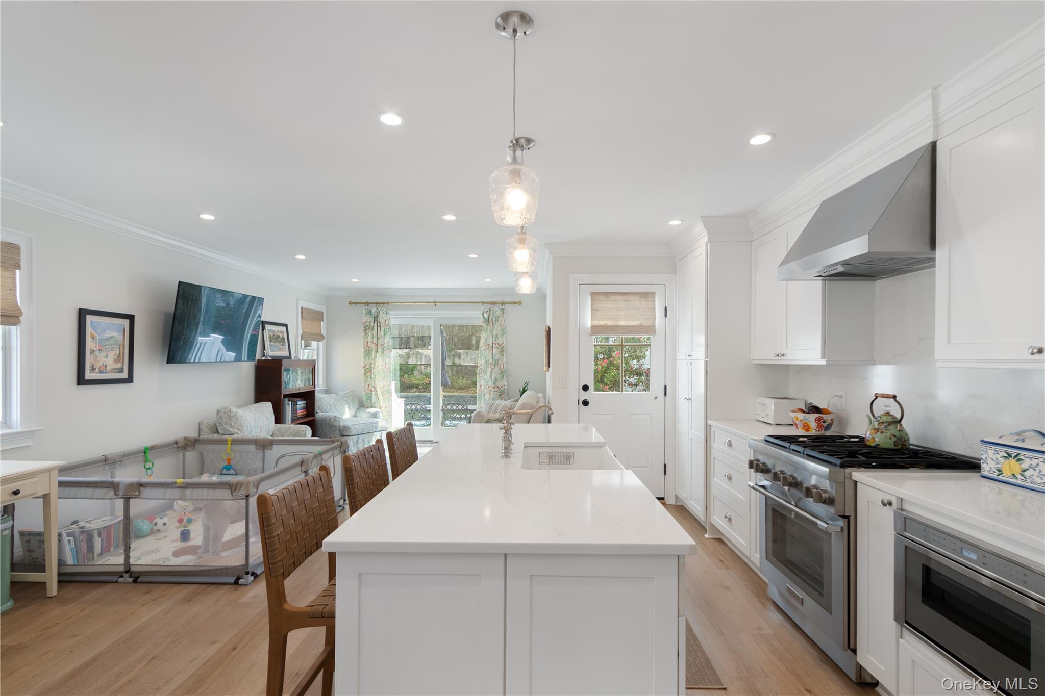 19 Charles Street Property Photo 3