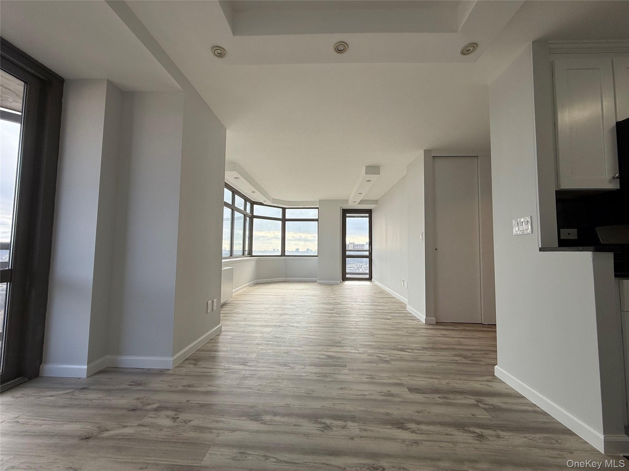 11201 Queens Boulevard 18b Property Photo 6