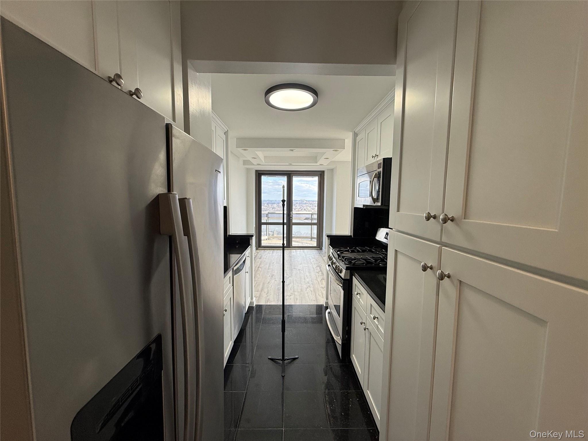 11201 Queens Boulevard 18b Property Photo 11