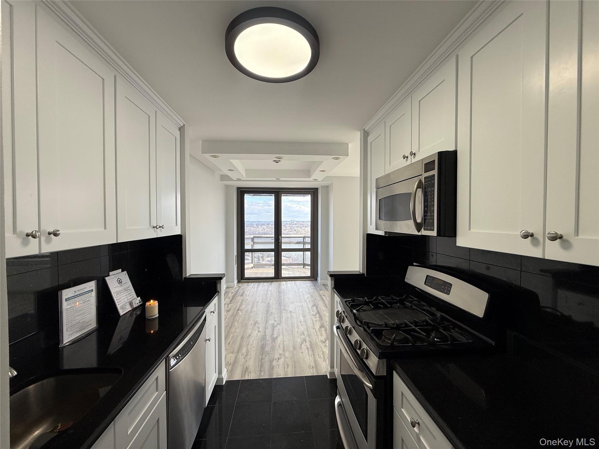 11201 Queens Boulevard 18b Property Photo 12