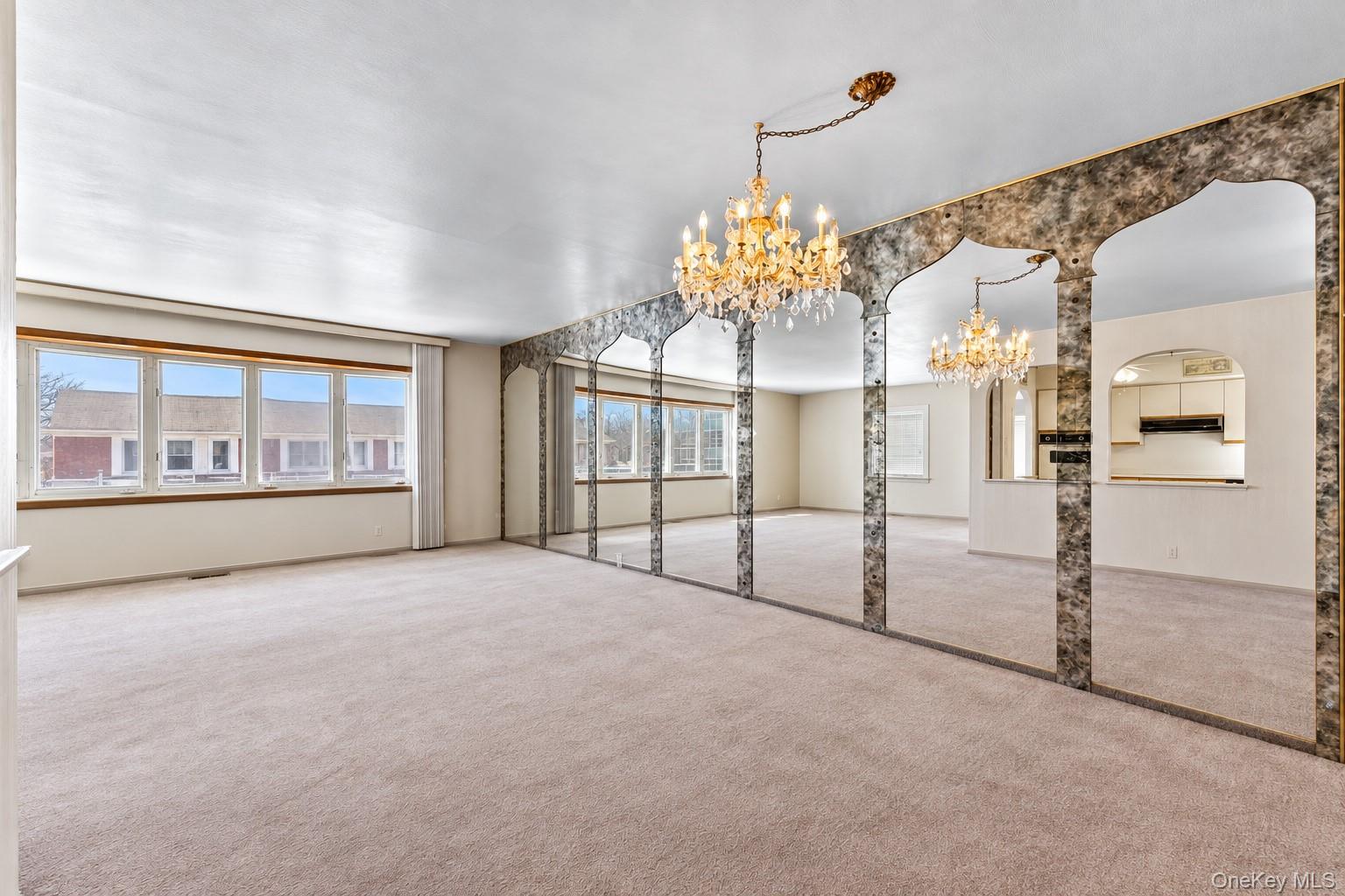 1665 156th Street Property Photo 4