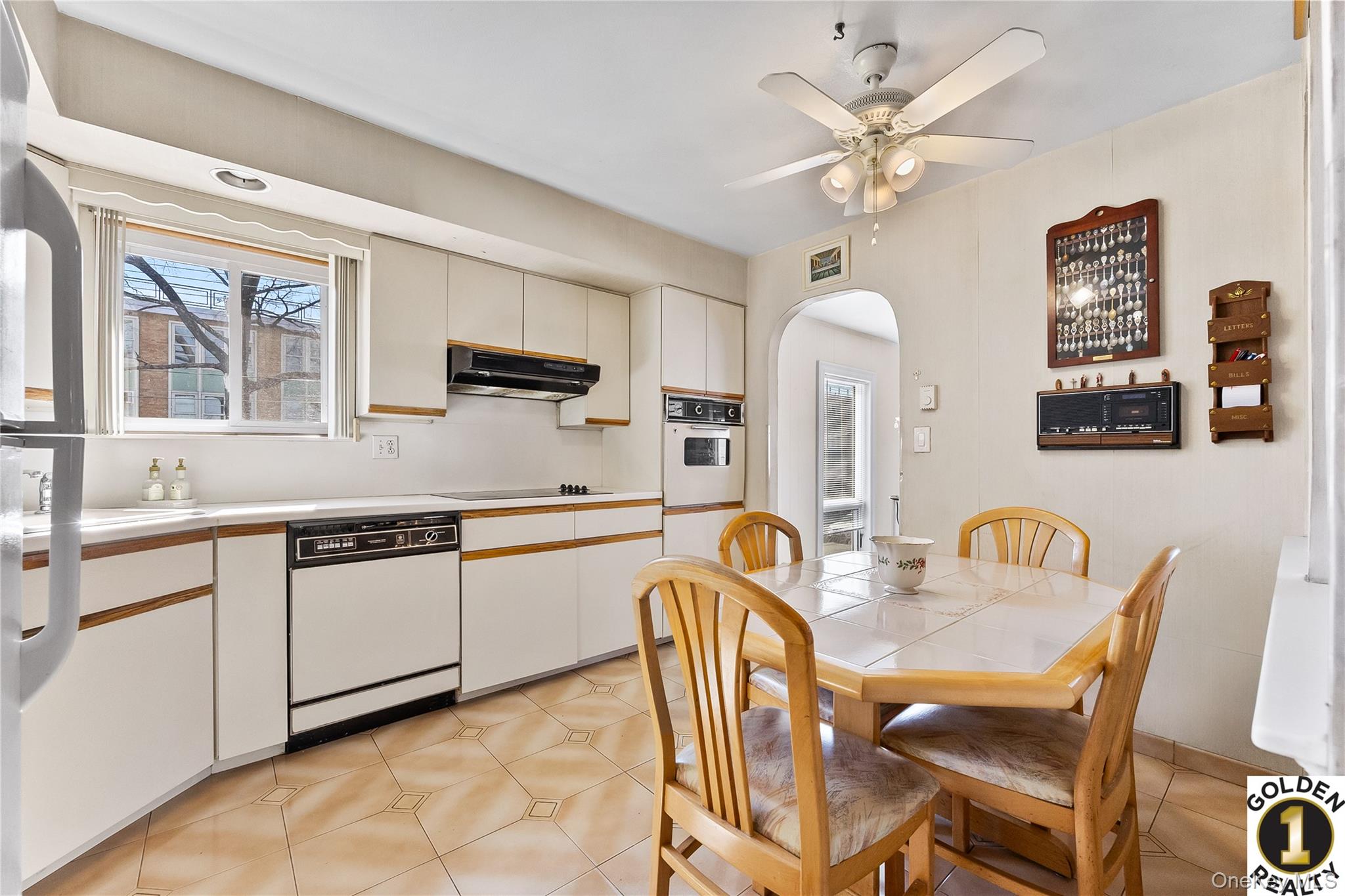 1665 156th Street Property Photo 9
