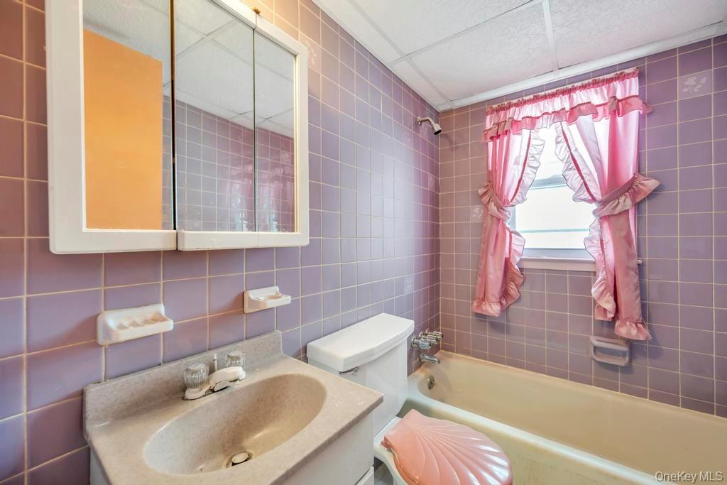 189 Ontario Avenue Property Photo 10