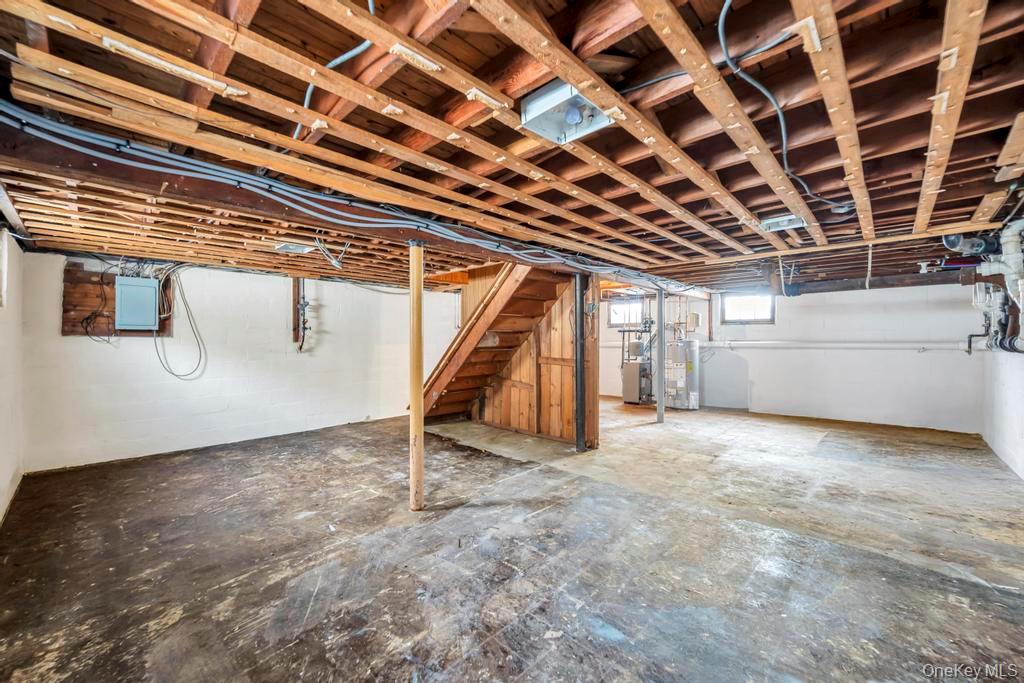 189 Ontario Avenue Property Photo 13