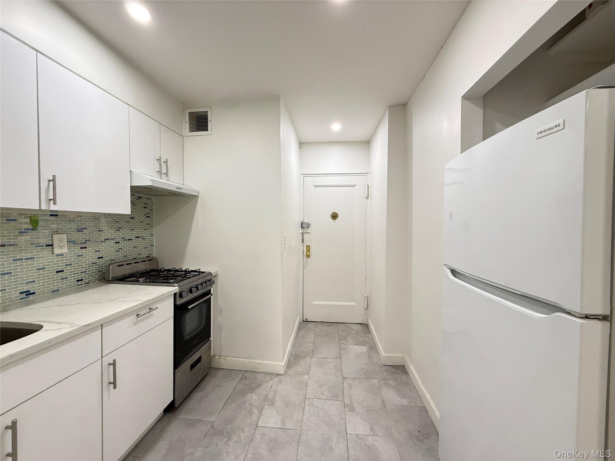 144-35 Sanford Avenue 2c Property Photo 3