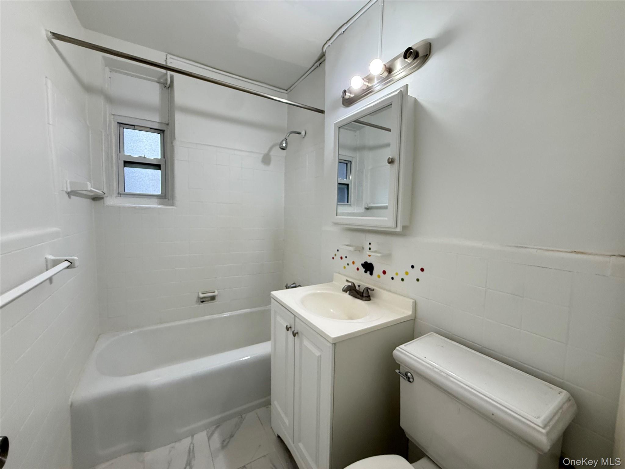 144-35 Sanford Avenue 2c Property Photo 4