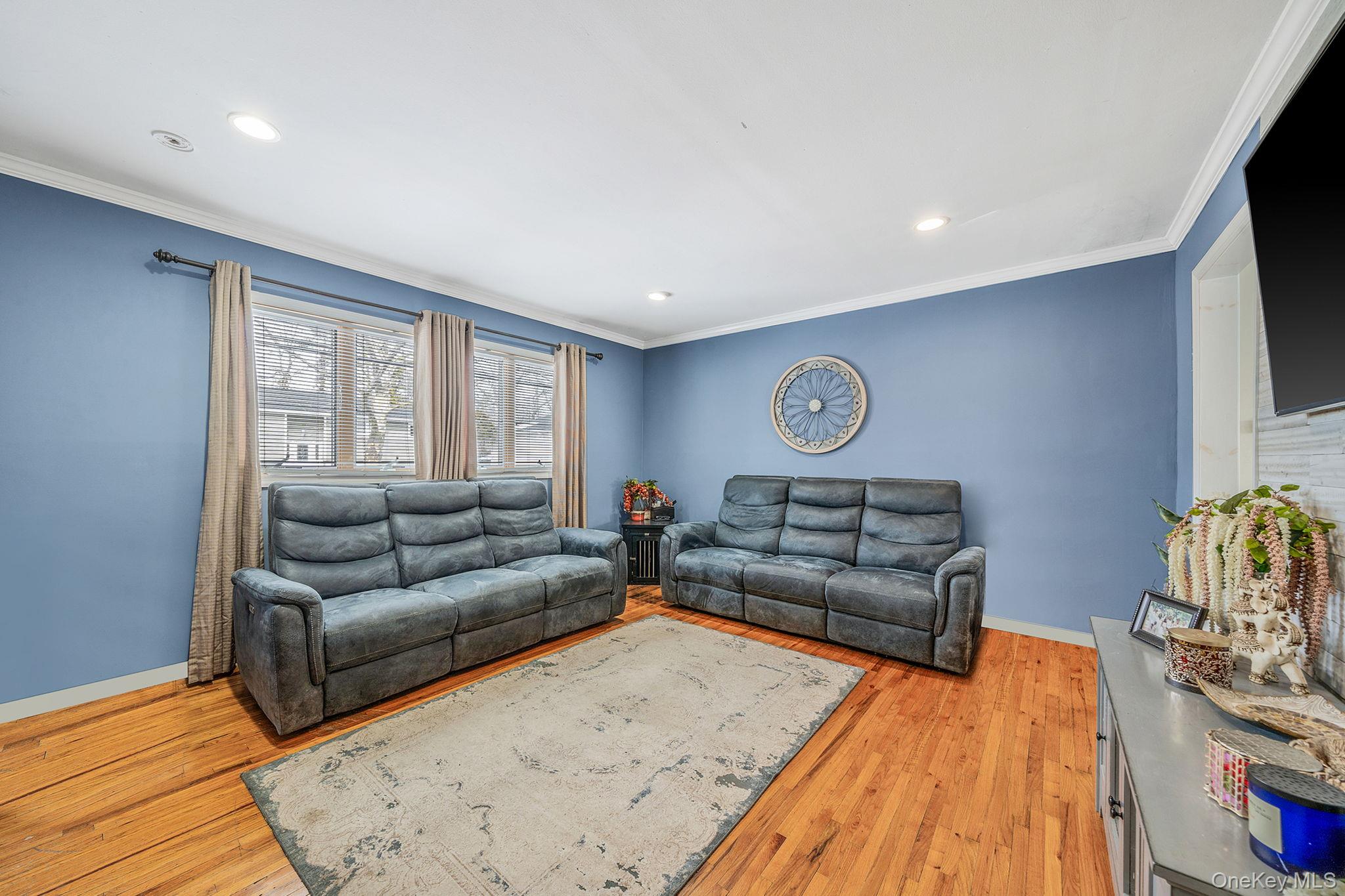 24 Lantern Street Property Photo 4