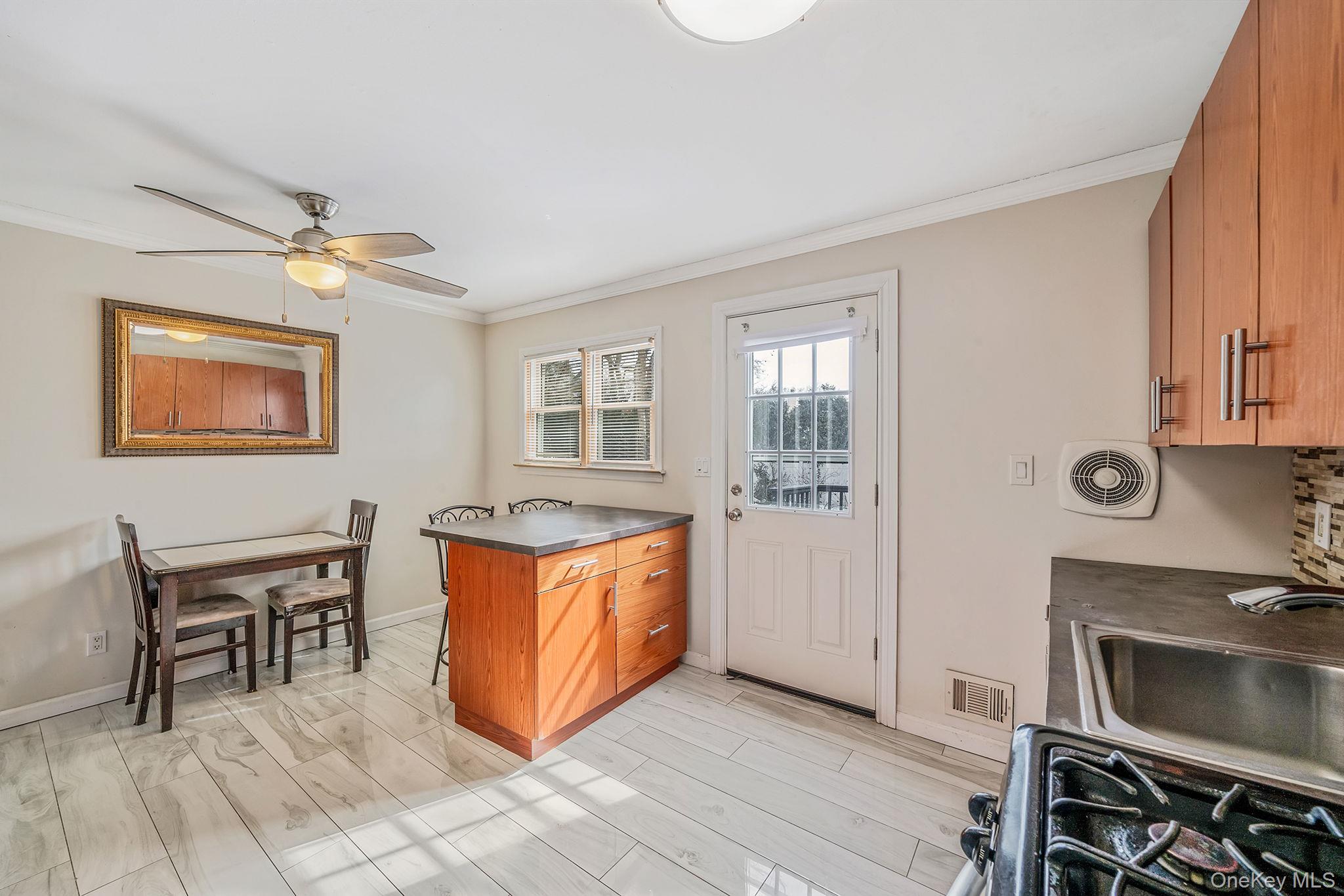 24 Lantern Street Property Photo 7