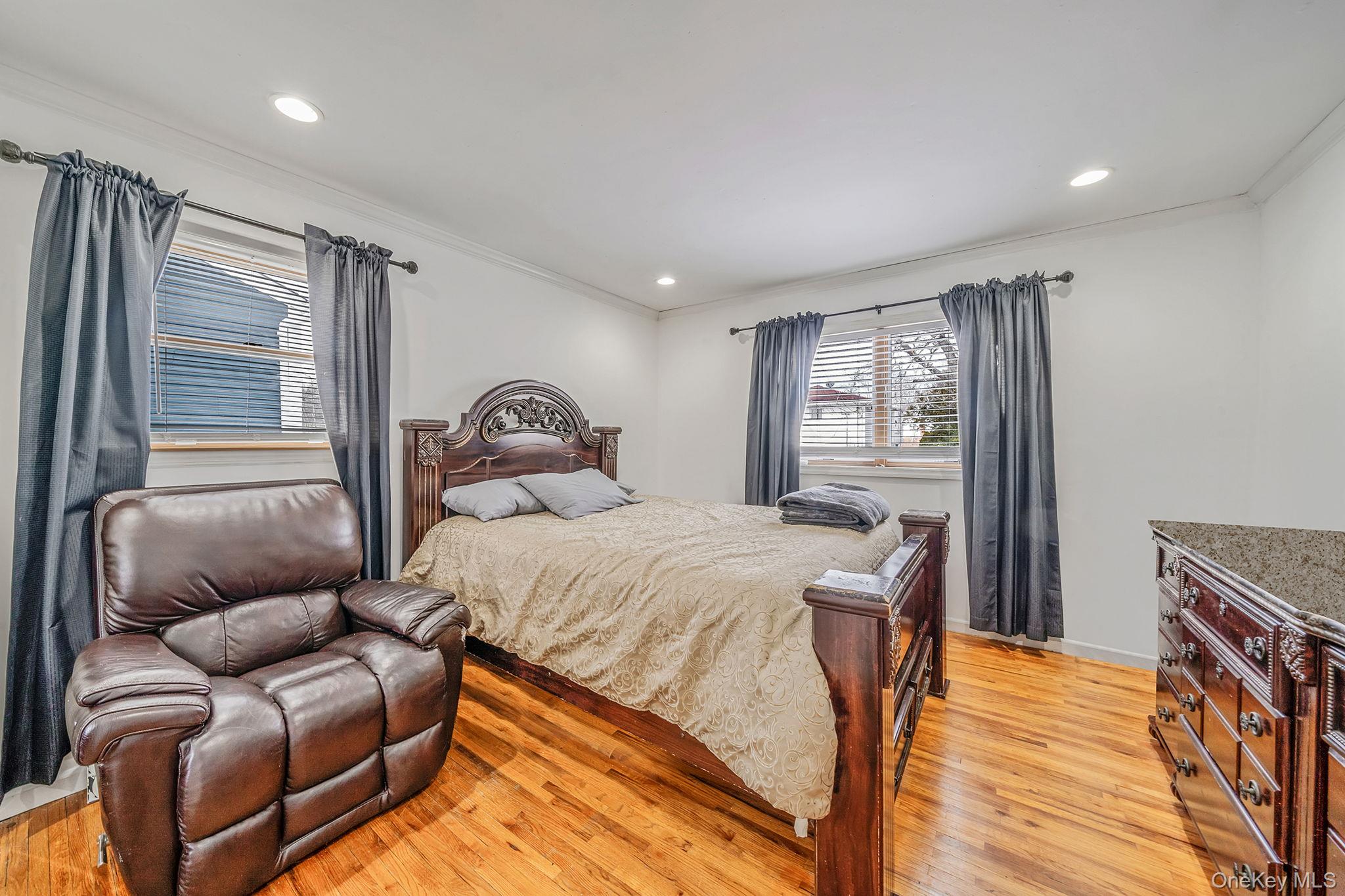 24 Lantern Street Property Photo 9
