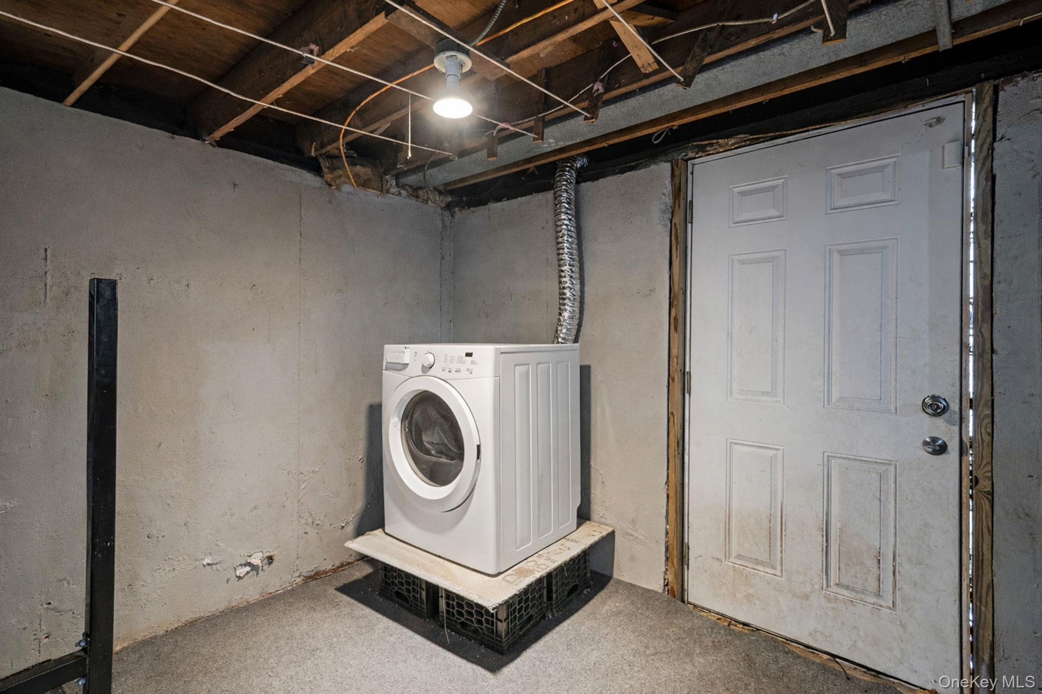 24 Lantern Street Property Photo 17