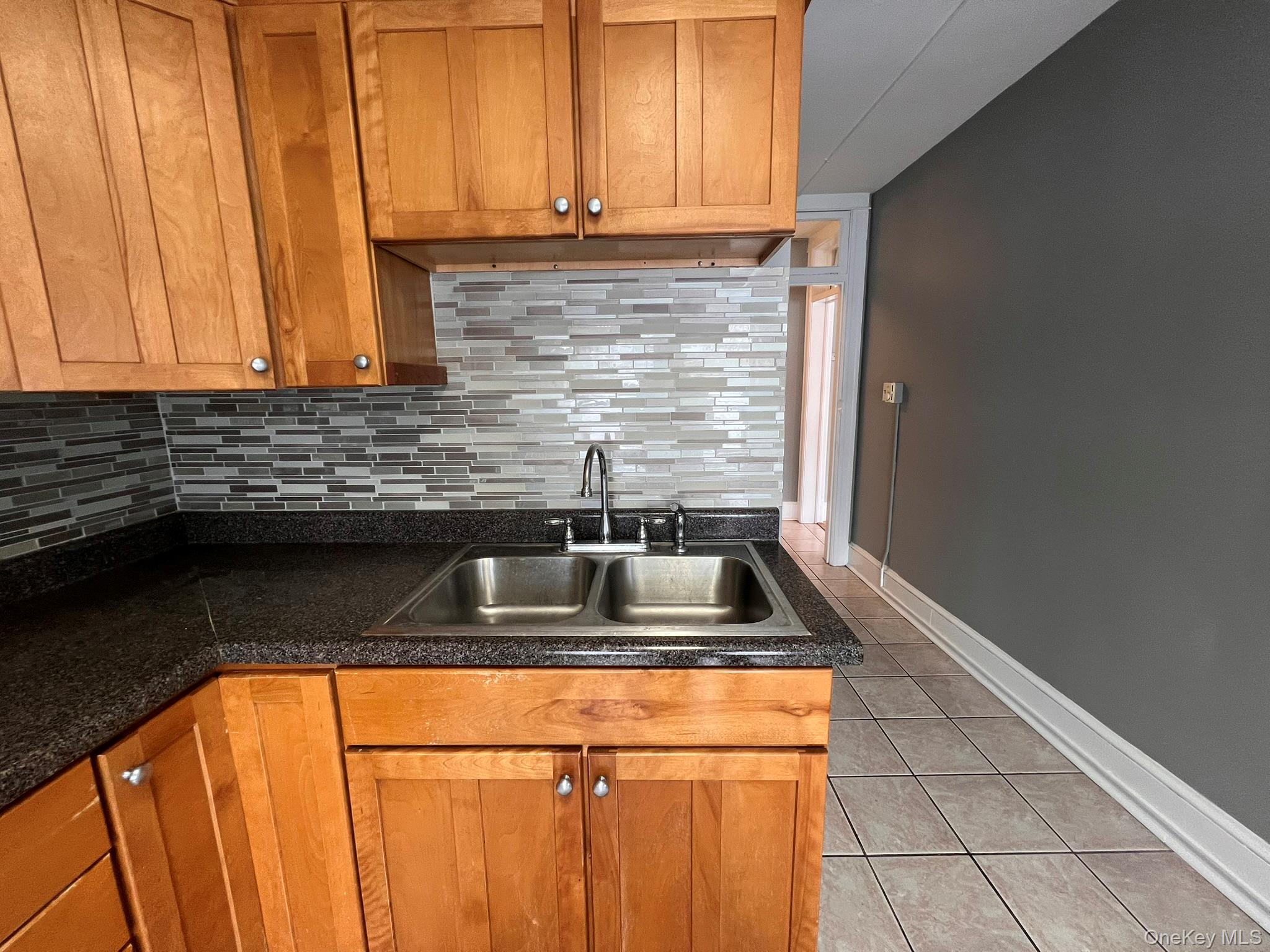 2 Raymond Avenue 3c Property Photo 5
