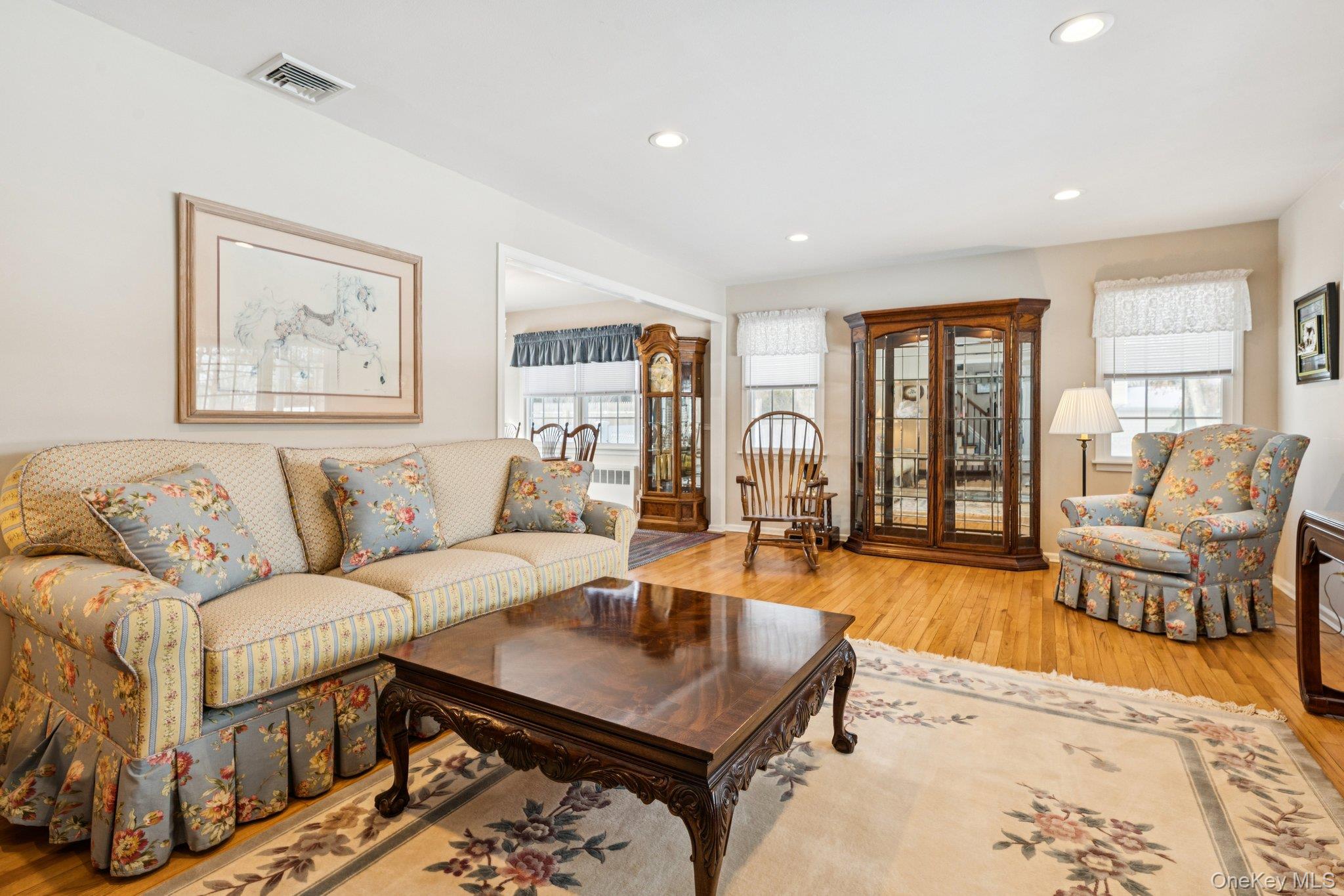 14 Hillside Avenue Property Photo 8