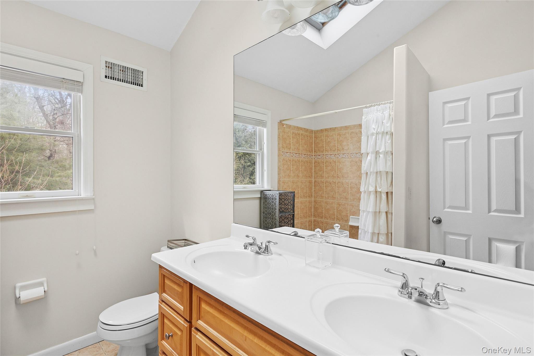 11 Valley Street Property Photo 10