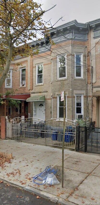 272 Nichols Avenue Property Photo 1