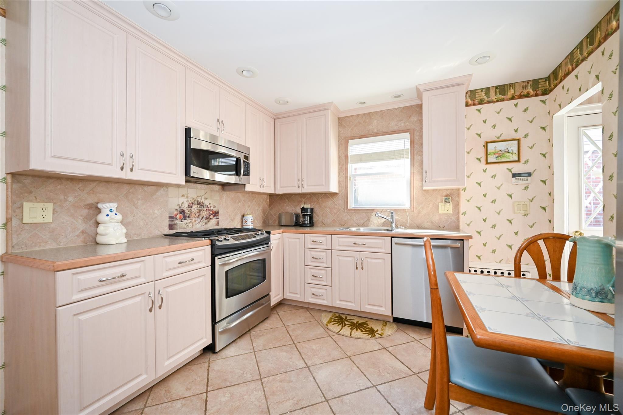 45-18 166th Street Property Photo 4