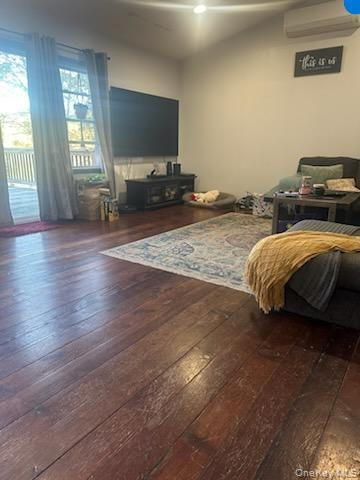 10 Dorm Drive Property Photo 19