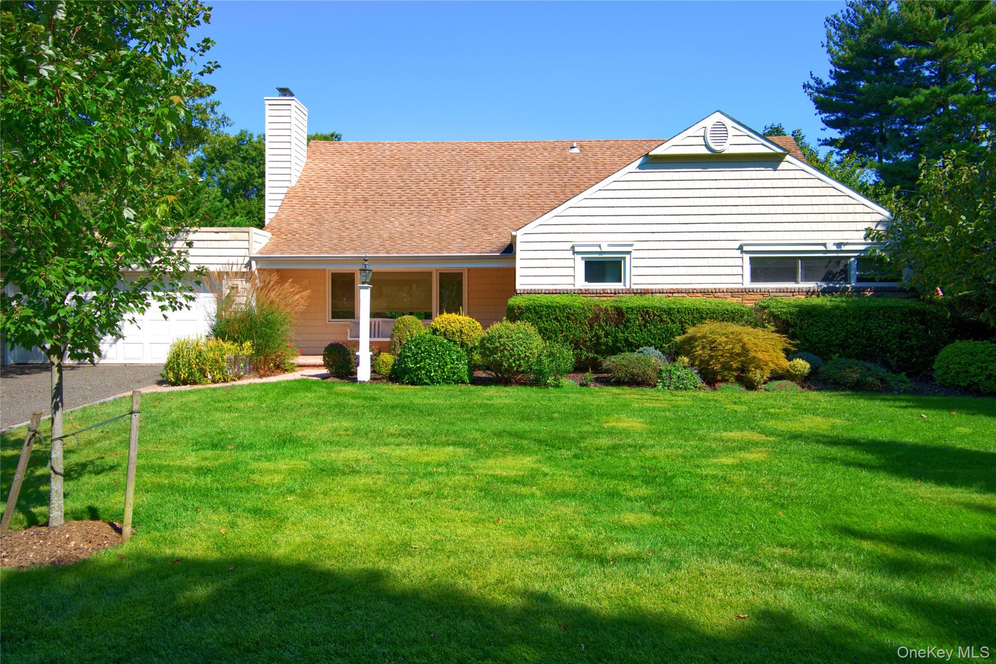 16 Arbor Road Property Photo 2