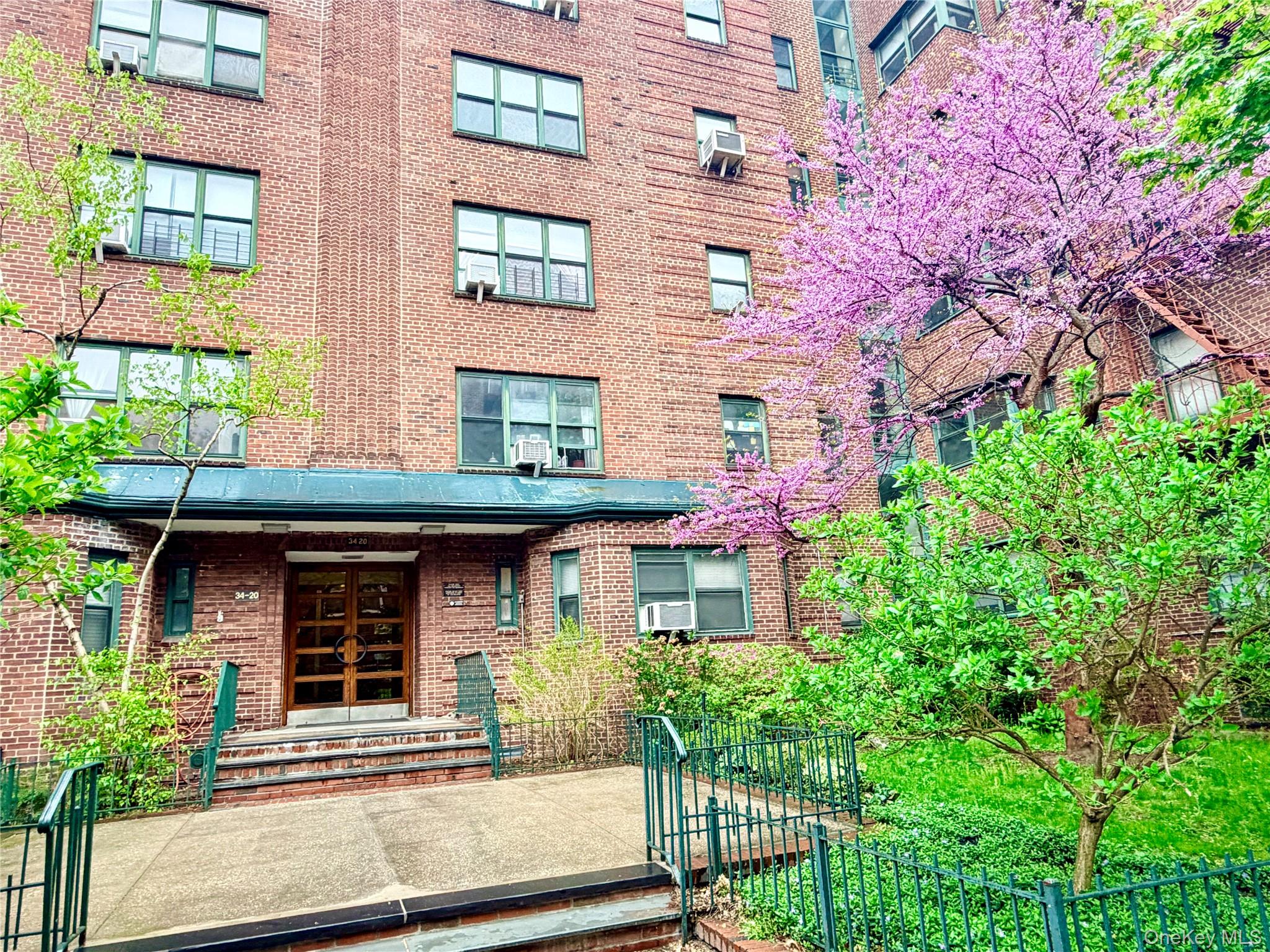 34-20 79th Street 2j/2i Property Photo 2