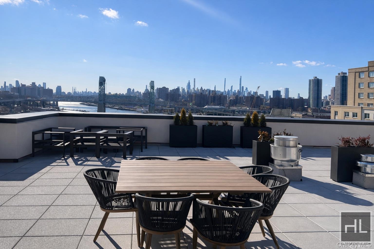 91 Bruckner Boulevard 105 Property Photo 11