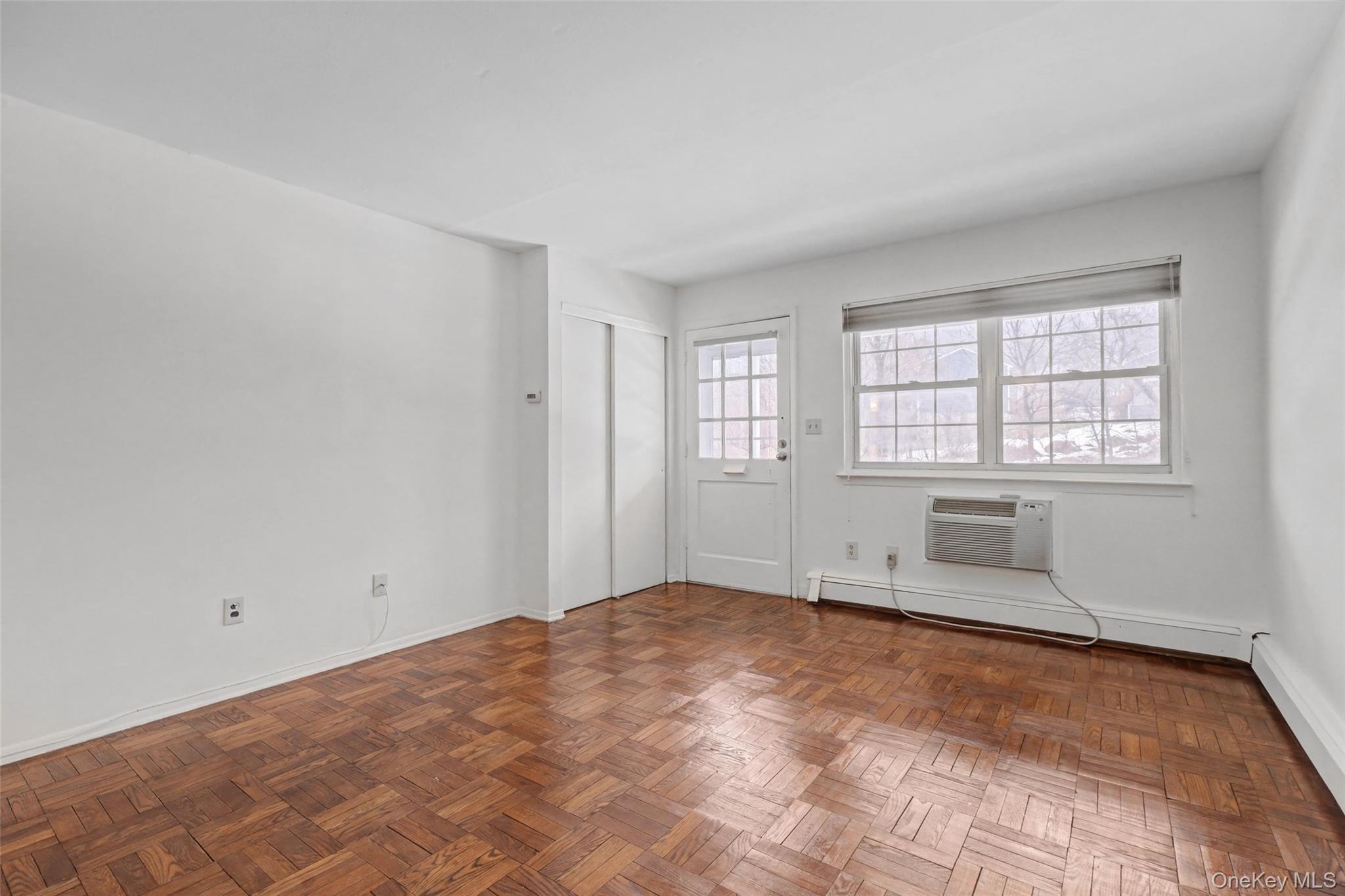 1840 Crompond Road 2a3 Property Photo 6