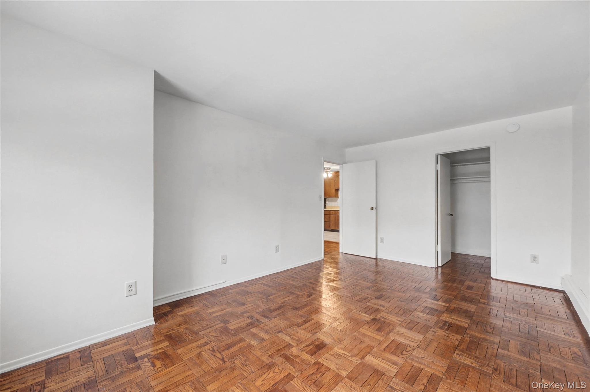 1840 Crompond Road 2a3 Property Photo 7