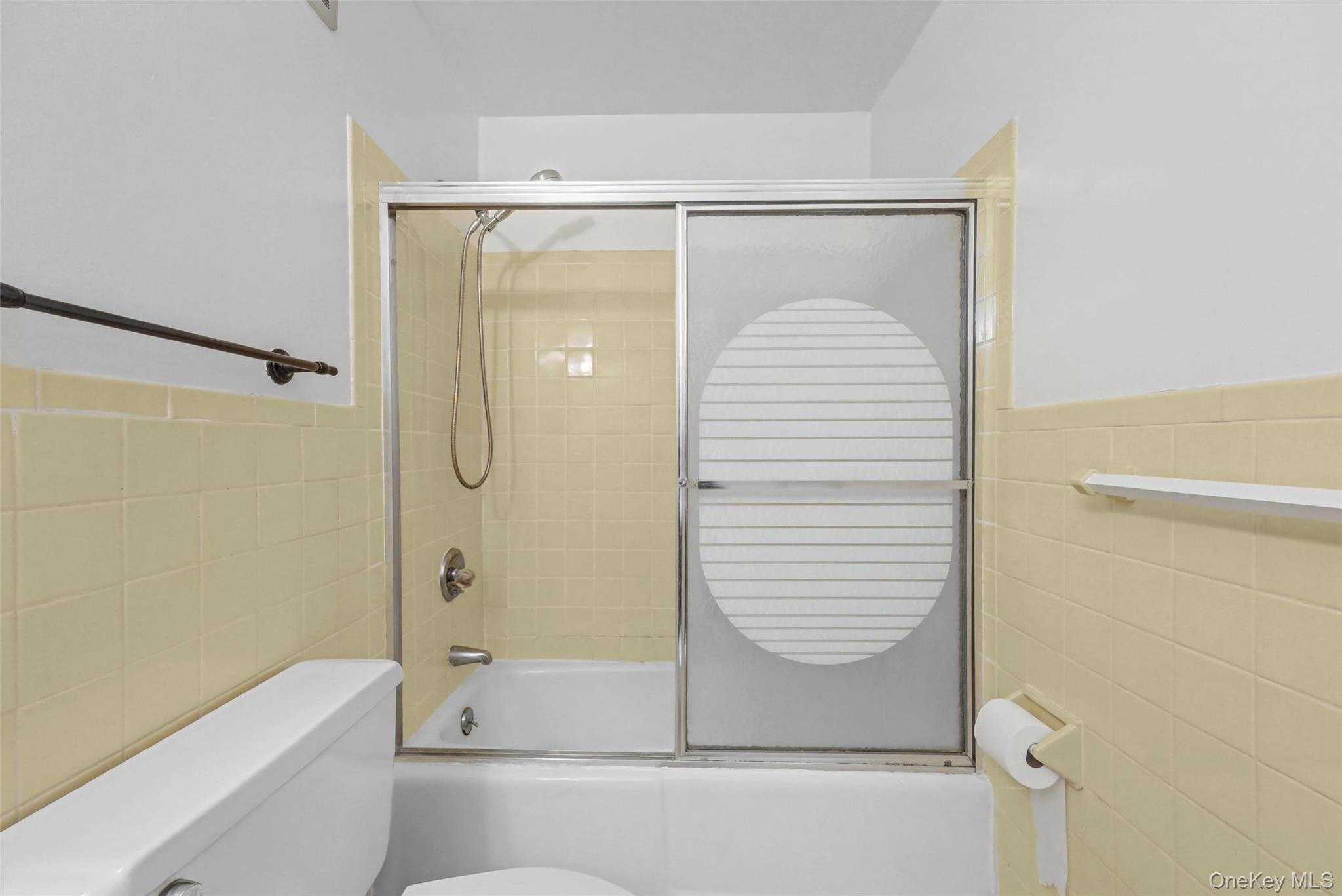 1840 Crompond Road 2a3 Property Photo 15