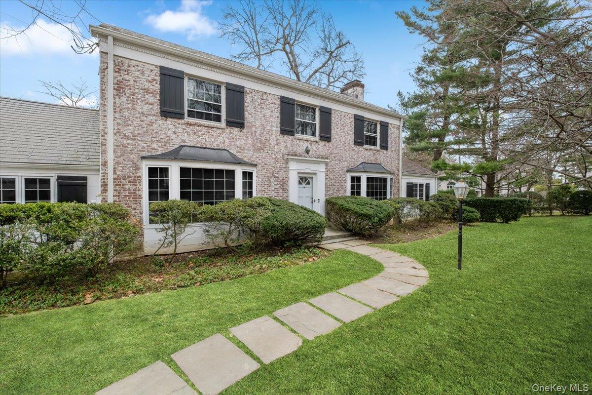 1 Normandy Lane Property Photo 2