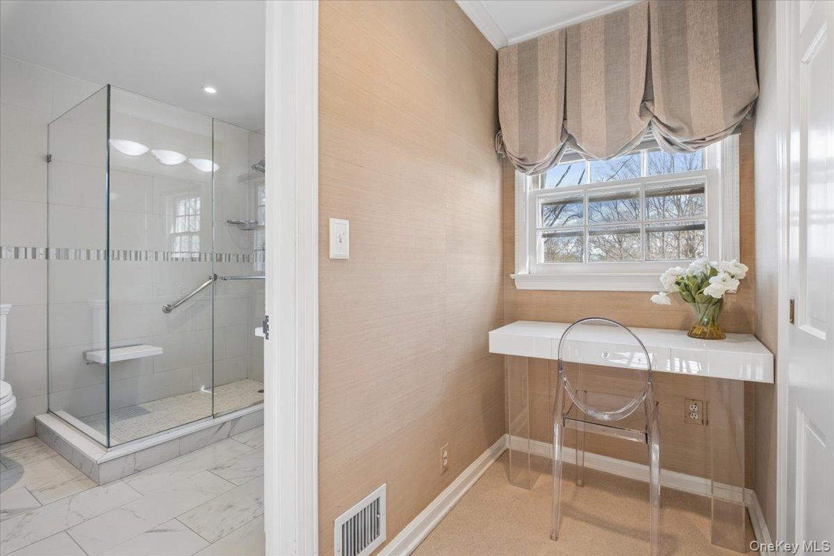 1 Normandy Lane Property Photo 25