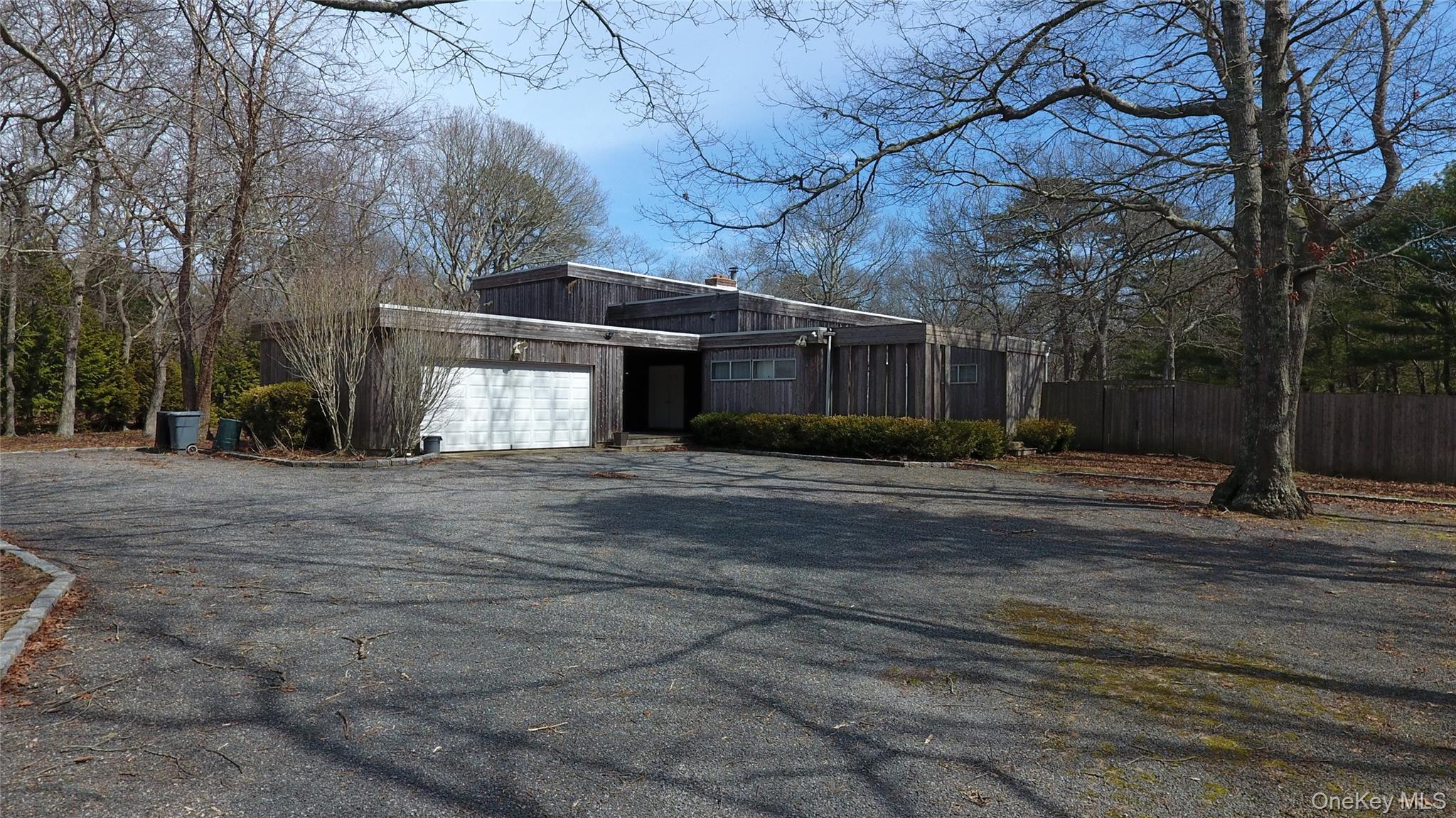 19 Fox Hollow Drive Property Photo 1