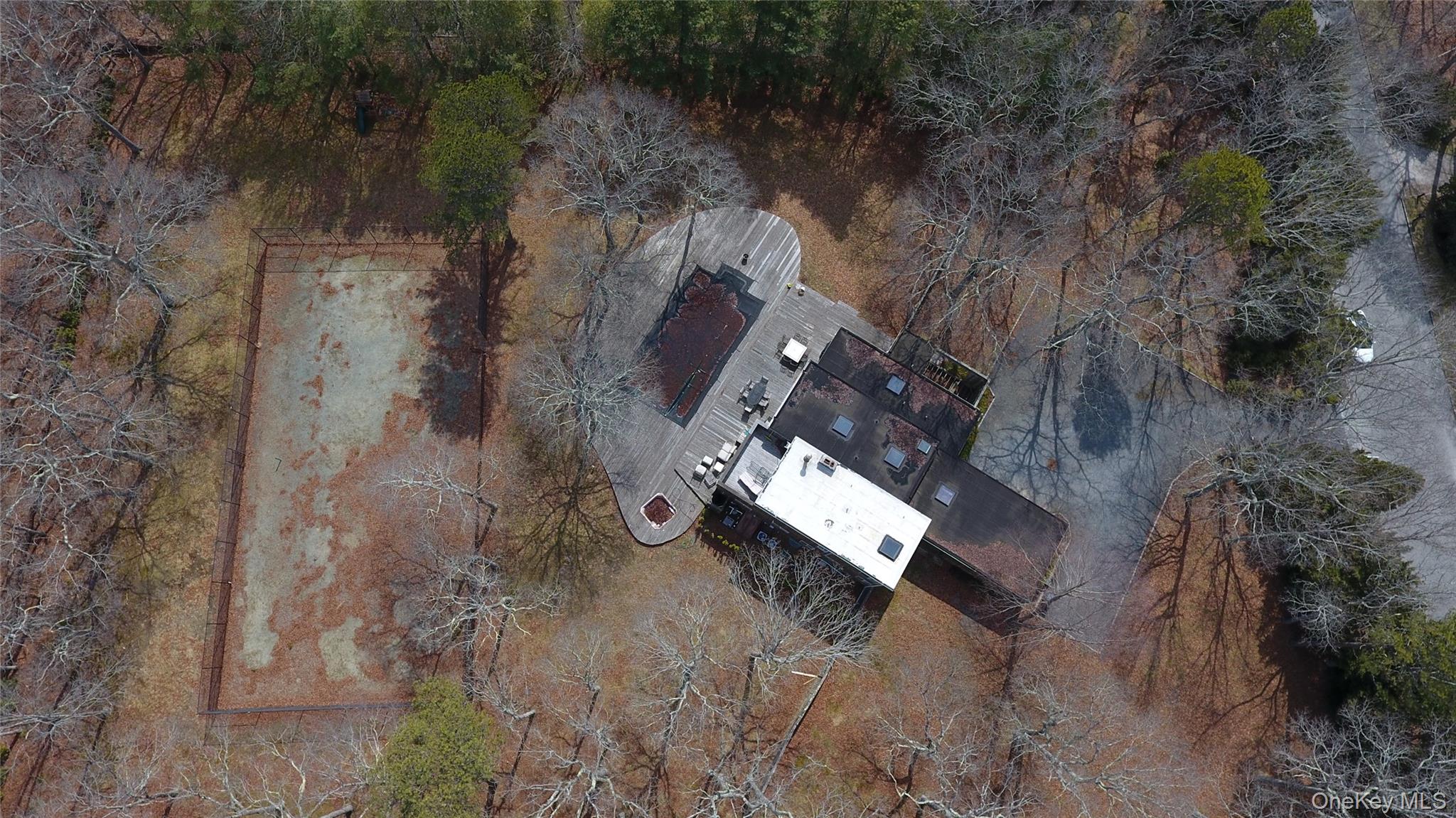 19 Fox Hollow Drive Property Photo 6
