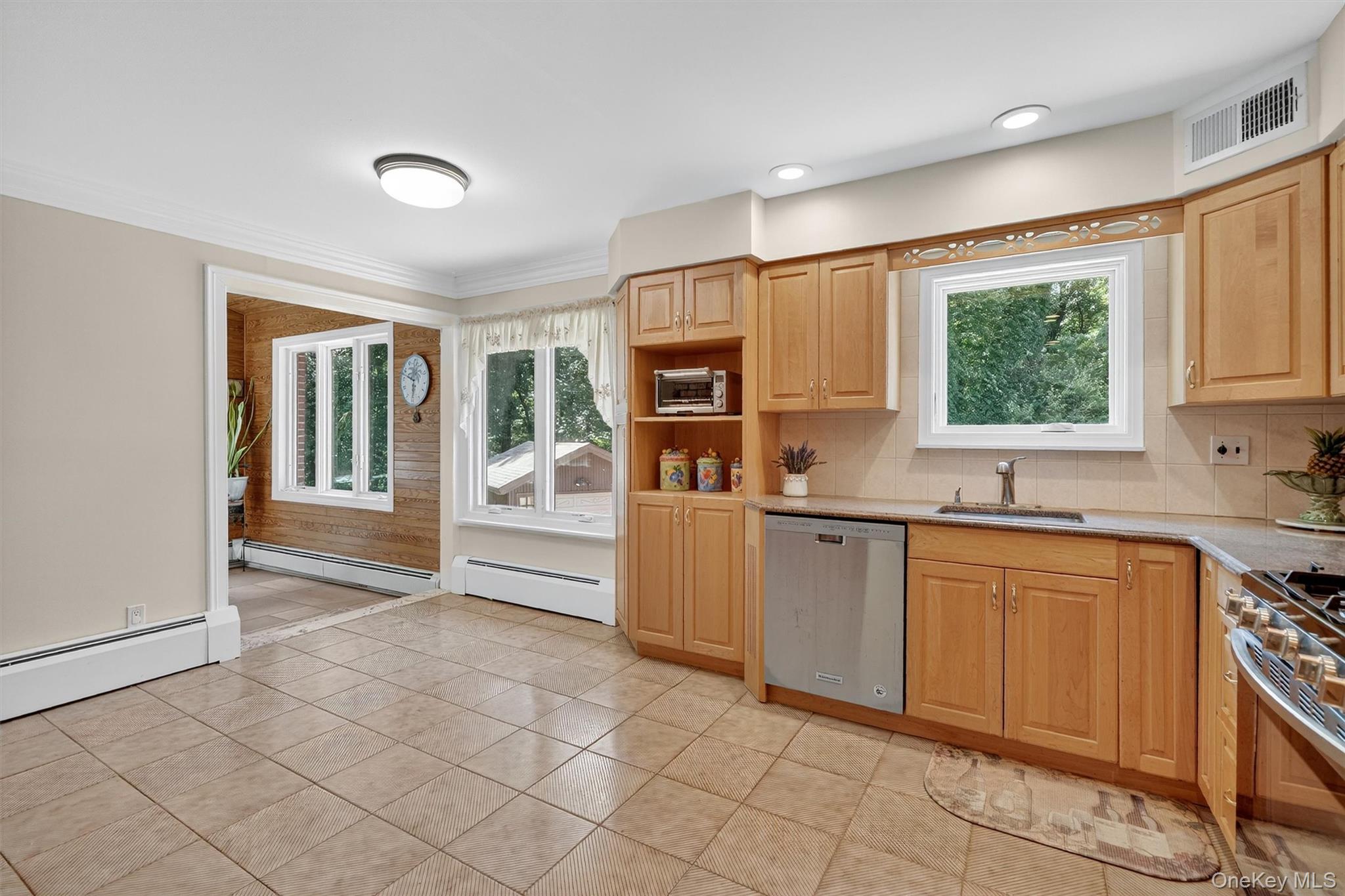 10 Wesley Court Property Photo 20