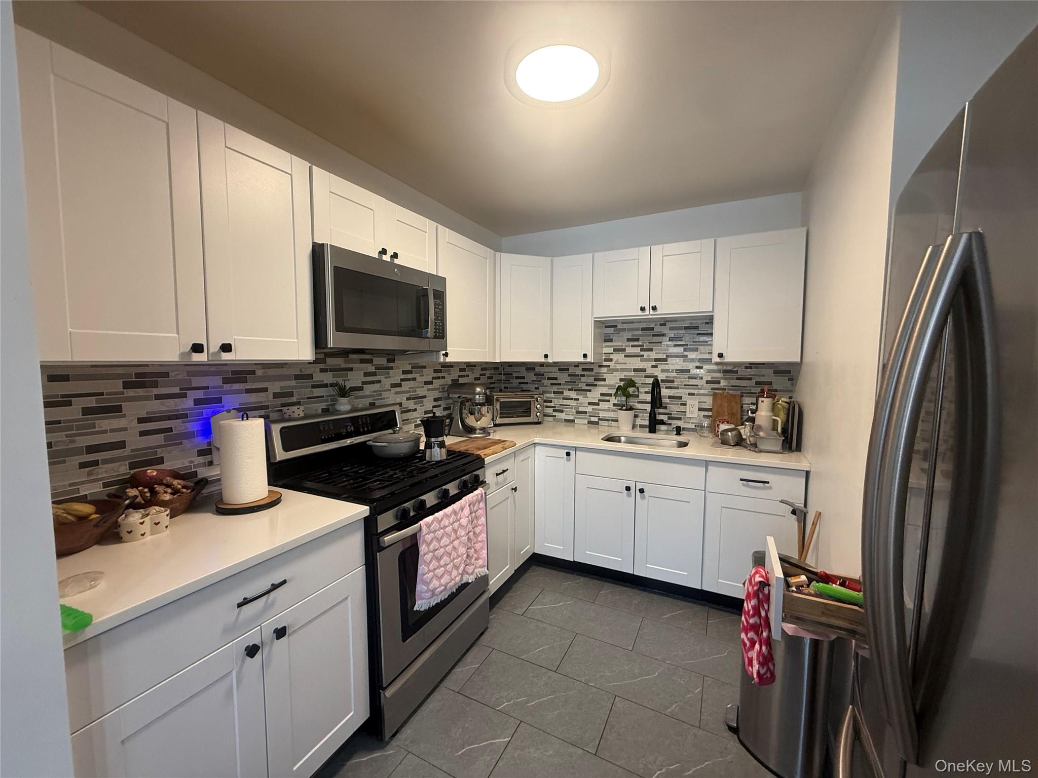 2171 Arthur Avenue Property Photo 4