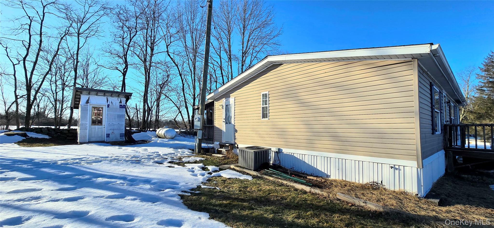 325 Mueller Road Property Photo 4