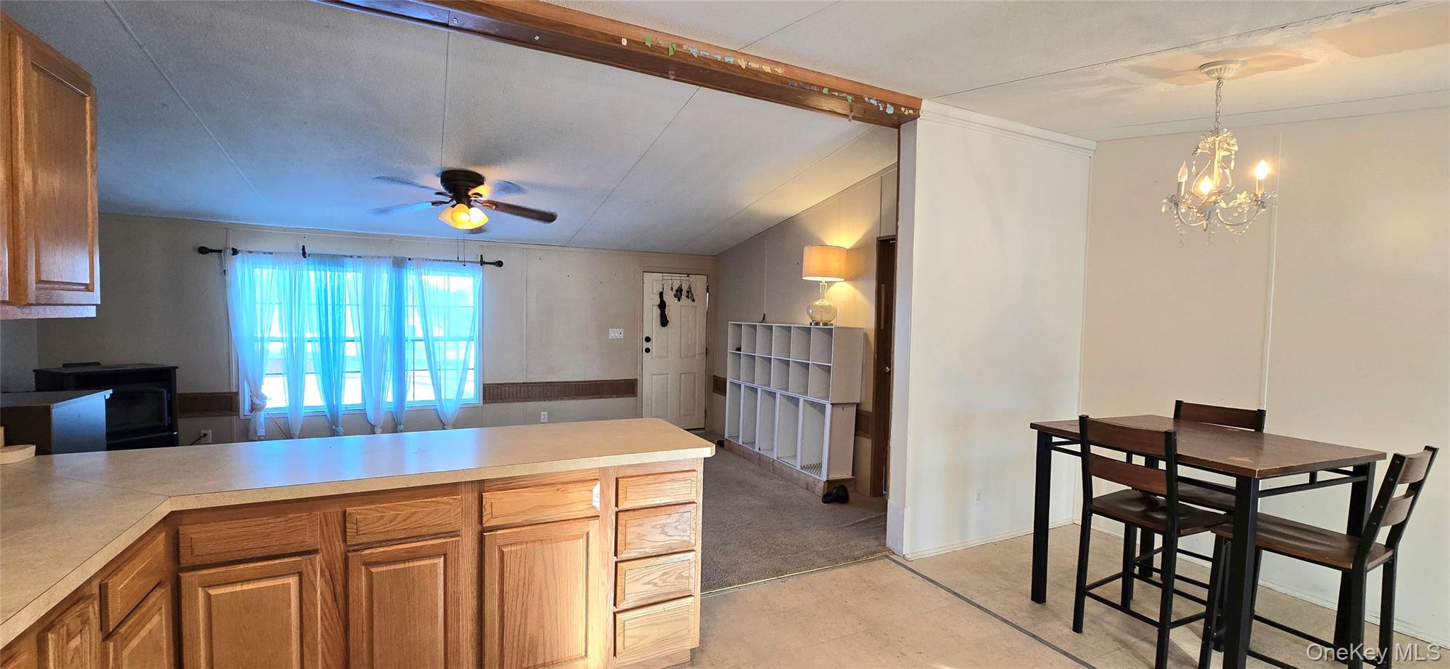 325 Mueller Road Property Photo 5