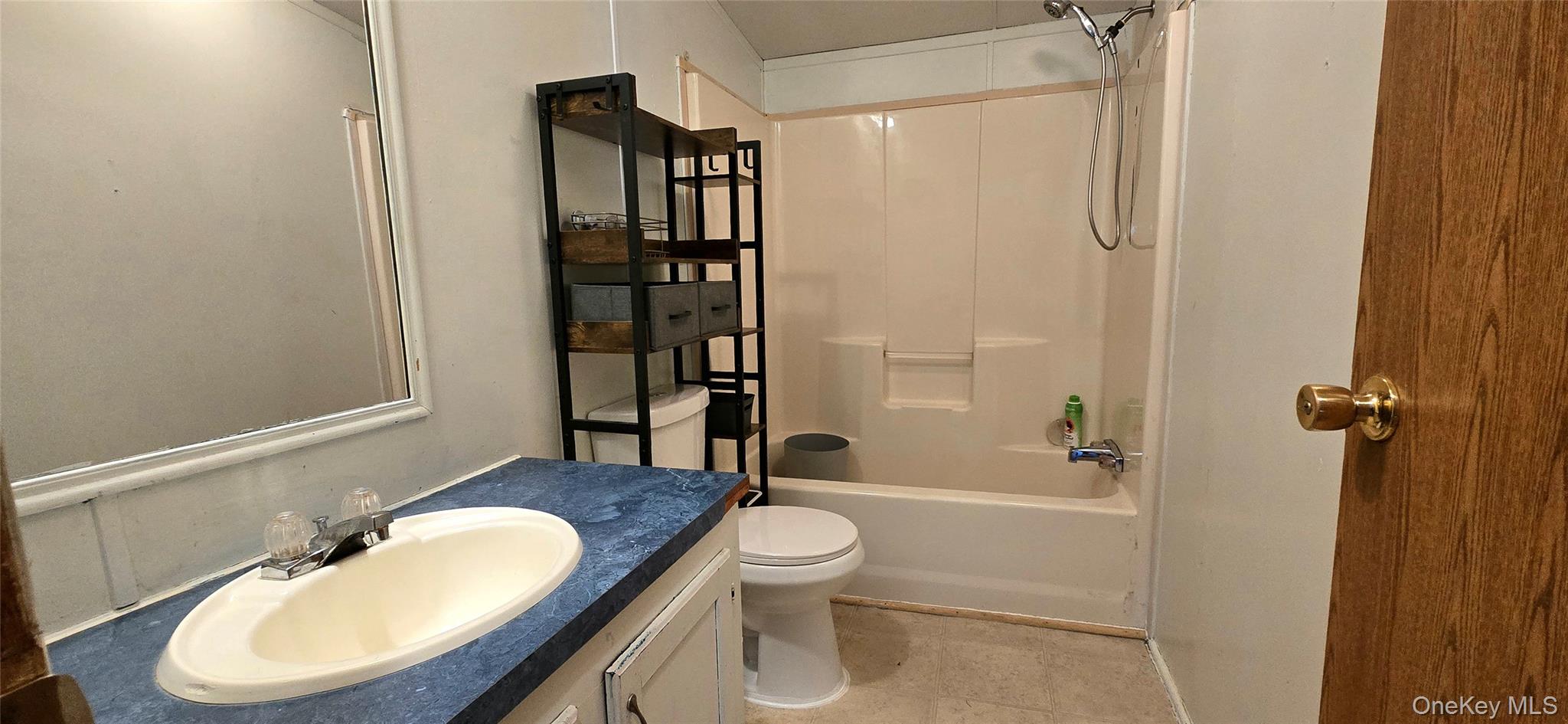 325 Mueller Road Property Photo 12